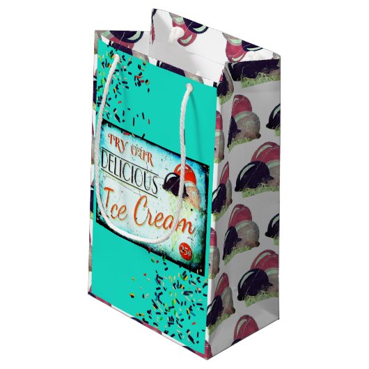  turquoise ijsgebak klein cadeauzakje (Achterkant Gekanteld)