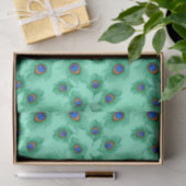 Turquoise Peacock Feathers on Light Aqua Tissuepapier (Geschenk)