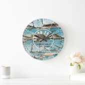 Turquoise Peeling Wood Beach House Roman Numeral Grote Klok (Huis)