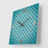 Turquoise polka dot background vierkante klok (Hoek)