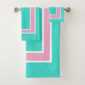 Turquoise roze witte blok patroon bad handdoek (Insitu)