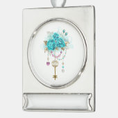 Turquoise-Rozen met Keys Verzilverd Banner Ornament (Links)
