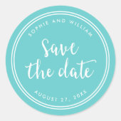 Turquoise Schrift en Witte Strepen Save the Date Ronde Sticker (Voorkant)