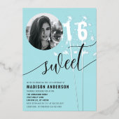 Turquoise Sparkler Sweet 16 Verjaardag Foto Folie Uitnodiging (Voorkant)