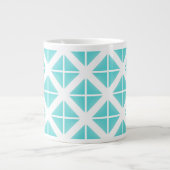Turquoise Trendy Triangle Pattern Grote Koffiekop (Voorkant)