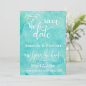 Turquoise Waterverf Typografie Bewaar de Datum Save The Date (Staand voorkant)