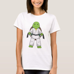 Turtle at Martial kuns with black Belt T-shirt
