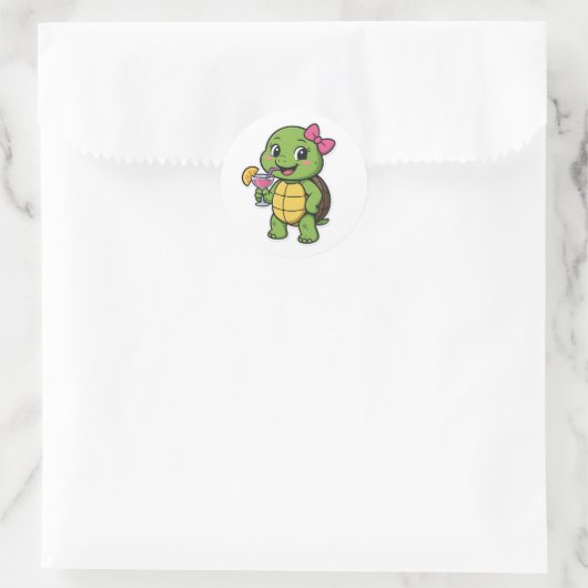 Turtle drinking cocktail ronde sticker (Tas)