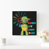 Turtle going at his own pace vierkante klok (Huis)