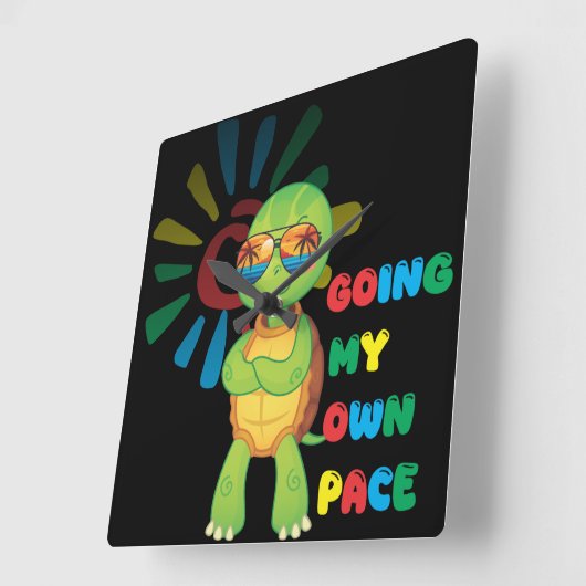 Turtle going at his own pace vierkante klok (Hoek)