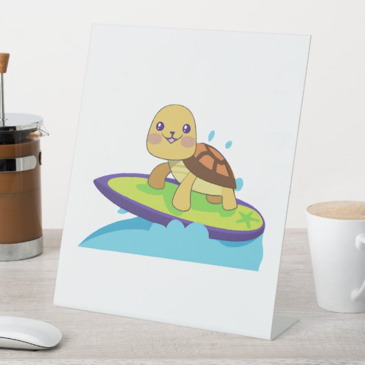 Turtle on surfboard reclamebord met voetstuk (Insitu)