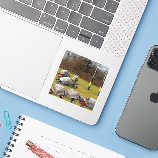 Turtle Rugby Sport Sticker (Laptop met iPhone)