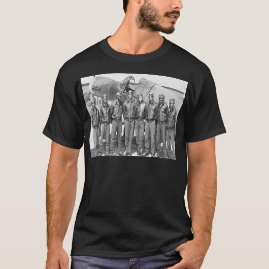 Tuskegee Airmen, Groep Rode Stalen T-shirt (Voorkant)