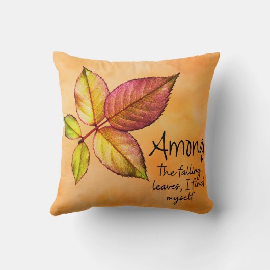 Tussen de vallende bladeren | Gezellige Herfst Sie Kussen (Achterkant)