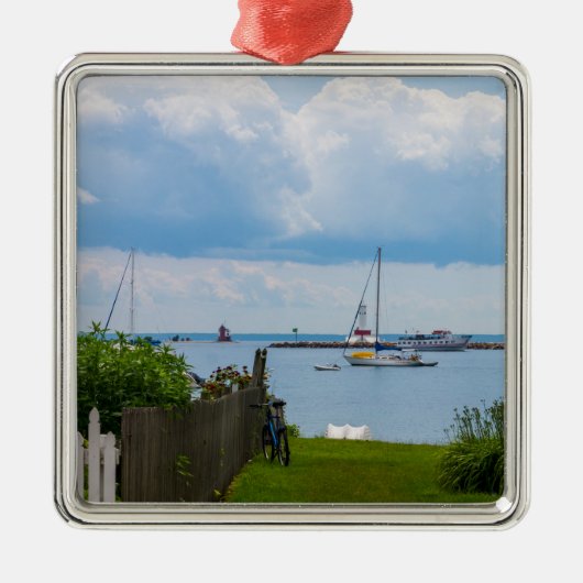 Tussen huizen metalen ornament (Voorkant)