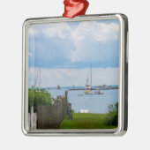 Tussen huizen metalen ornament (Links)