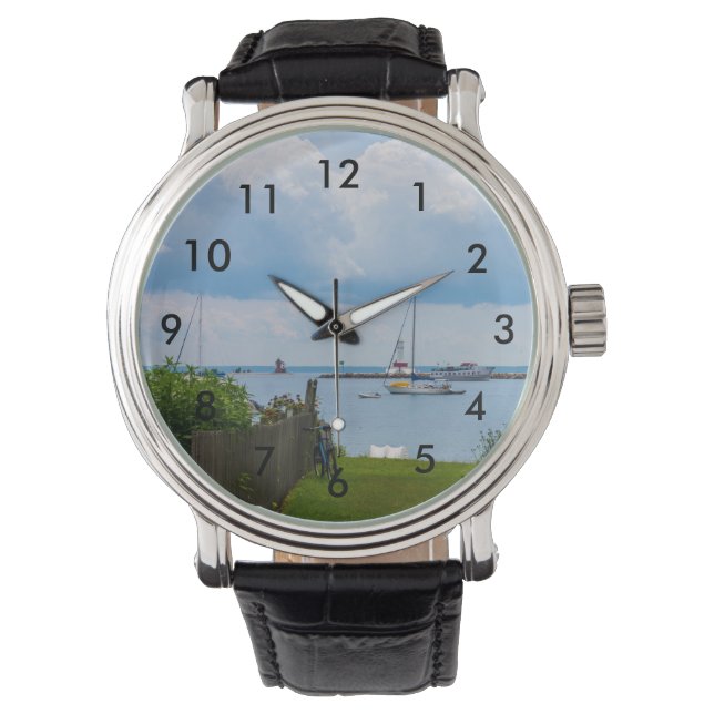 Tussen woningen horloge (Voorkant)