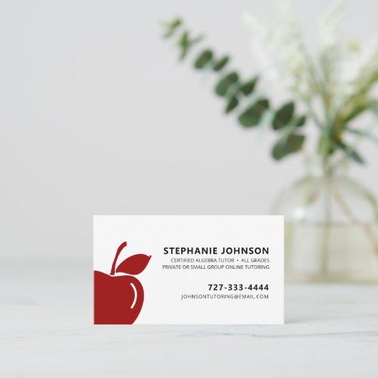 Tutor Teacher Ruby Red Apple Logo Zwart Tekst Visitekaartje (Staand voorkant)