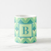 Tuurblauw en blauwe geometrische patroonmonogram koffiemok (Center)