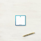 Tuurlijk vals glinsterend hart en rand op wit met post-it® notes (Op bureau)