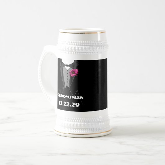 Tuxedo Bow Stropdas Gerber Daisy Groomsman Stein Bierpul (Voorkant links)