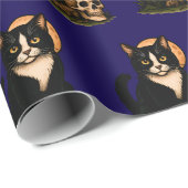 Tuxedo Cat and Skull Cute Gothic Graveyard Design Cadeaupapier (Rol Hoek)
