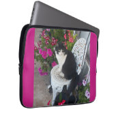 Tuxedo Cat Maroon Dark Pink Cats and Flowers Laptop Sleeve (Voorkant Rechts)