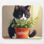 Tuxedo Cat met Catnip Plant Muismat (Voorkant)