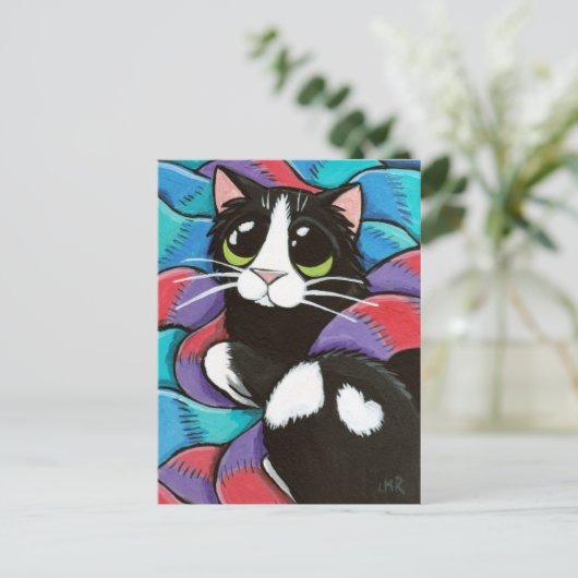 Tuxedo Cat Resting on Scarves Art Briefkaart (Staand voorkant)