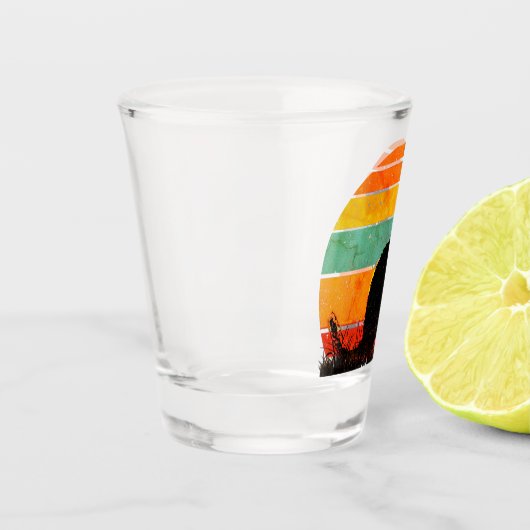 Tuxedo Cat Retro Style  Sunset Shot Glas (Links)