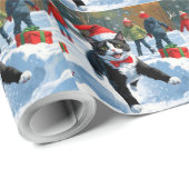 Tuxedo Cat Running in Snow met kerst Pet Cadeaupapier (Rol Hoek)
