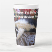 Tuxedo Cat Schattige bezig met een Mexican Wave Fu Latte Mok (Voorkant)