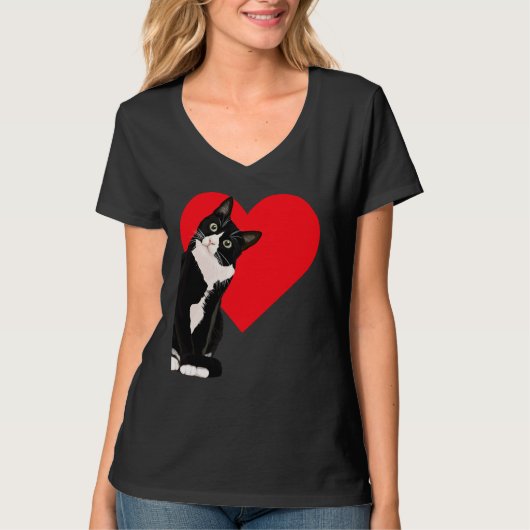 Tuxedo Cat Valentine's Day Heart Cat T-shirt (Voorkant)