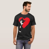 Tuxedo Cat Valentine's Day Heart Cat T-shirt (Voorkant volledig)