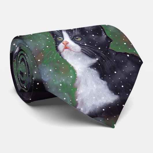 Tuxedo-kat die op sneeuwvlokken kijkt, schildert stropdas (Opgerold)