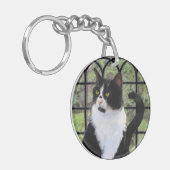 Tuxedo Kat In Venster Schilderen Originele Dierenk Sleutelhanger (Voorkant Links)