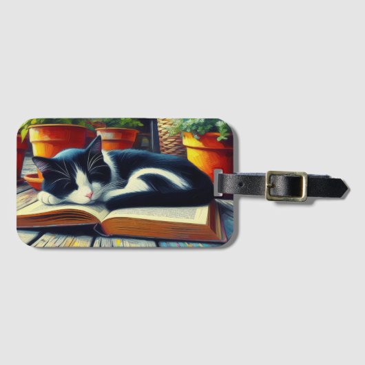 Tuxedo Kat Slapen op een Boek Tuin Schilderij Bagagelabel (Voorkant (horizontaal))