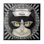 Tuxedo kattenverpleegkundige tegeltje (Voorkant)