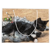 Tuxedo Kitten Tinsel en Lichten Painterly Groot Cadeauzakje (Achterkant)