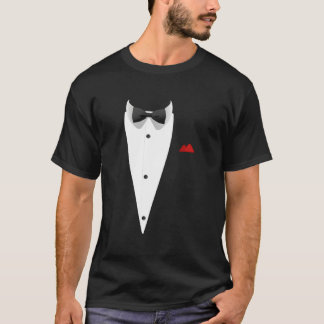 Tuxedo met bowtie voor bruiloft en speciale gelege t-shirt