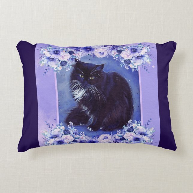 Tuxedo zwarte en witte kattenkunst van Renee Lavoi Accent Kussen (Voorkant)