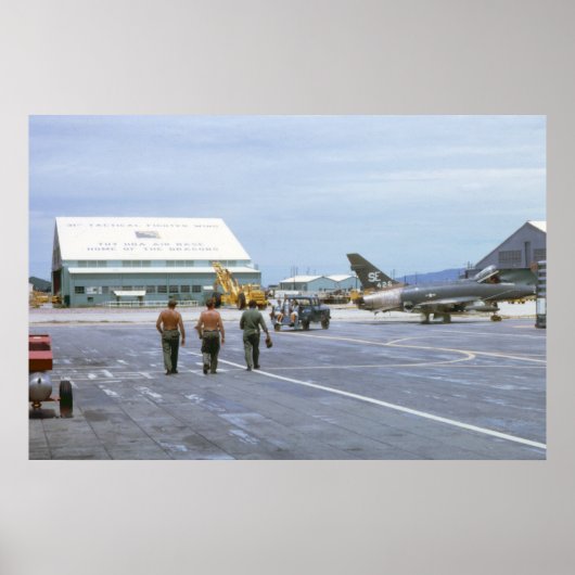 Tuy Hoa Air Base Vietnam 1969 Poster (Voorkant)