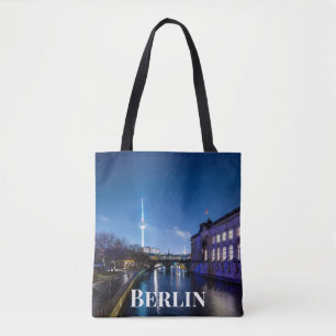 Tv-toren en museumeiland in Berlijn, Duitsland Tote Bag