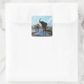 Twee Afrikaanse olifanten bij een waterplaats Vierkante Sticker (Tas)