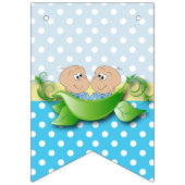 Twee babyschoenen - twee erwten in een peul vlaggetjes (Tweede vlag)