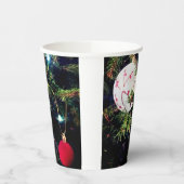 Twee ballen papieren bekers (Links)