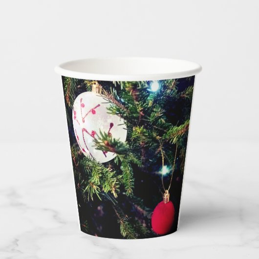 Twee ballen papieren bekers (Voorkant)