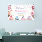 Twee brochures voor de tweede verjaardag van de vi spandoek (Beurs)