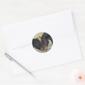 Twee bruine wilde paarden ronde sticker (Envelop)