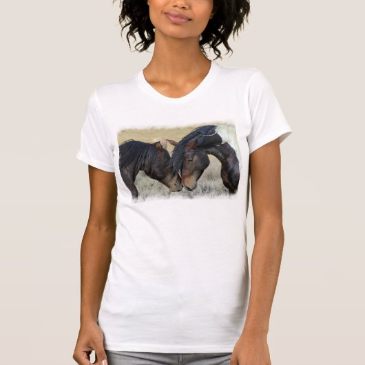 Twee bruine wilde paarden t-shirt (Voorkant)